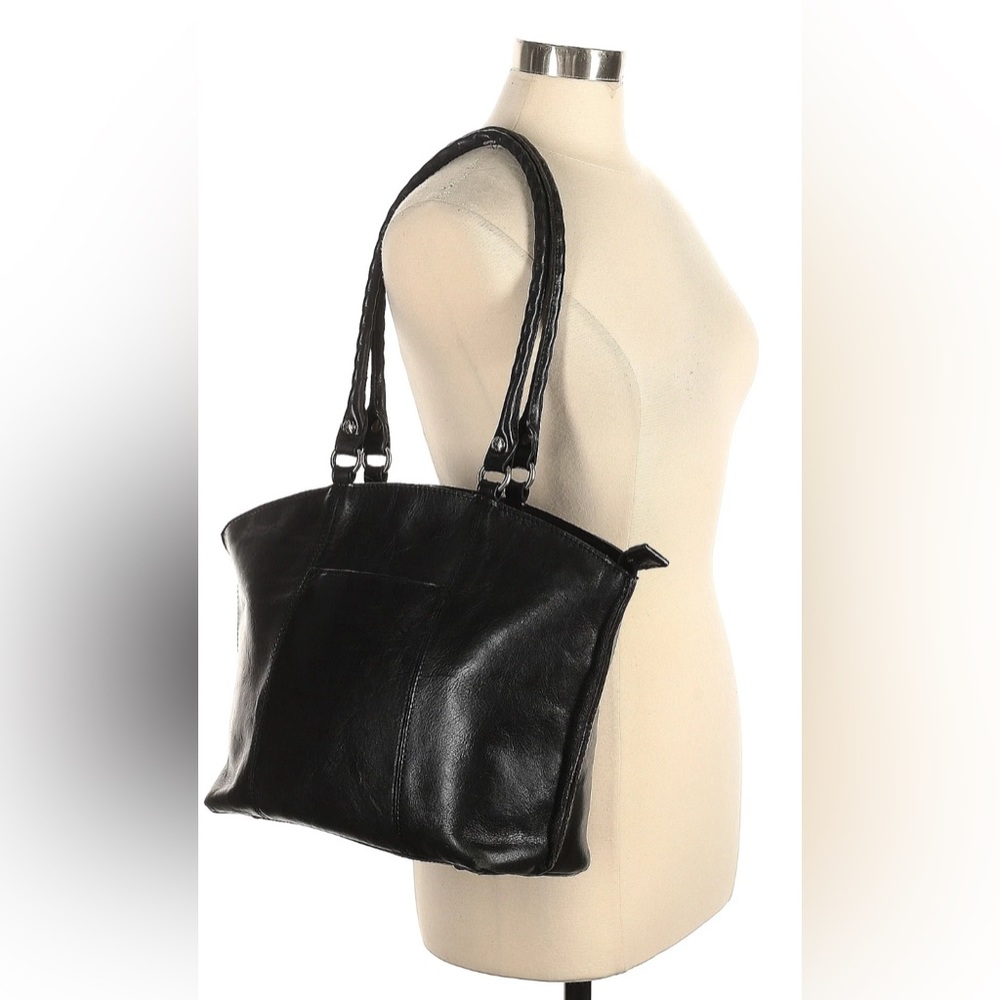 EUC - Patricia Nash Bag